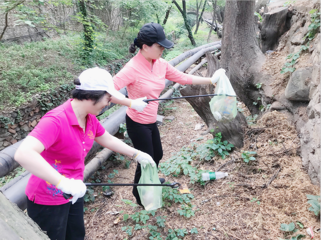 投保基金公司黨支部開展主題黨日活動(dòng)和愛心工程活動(dòng)